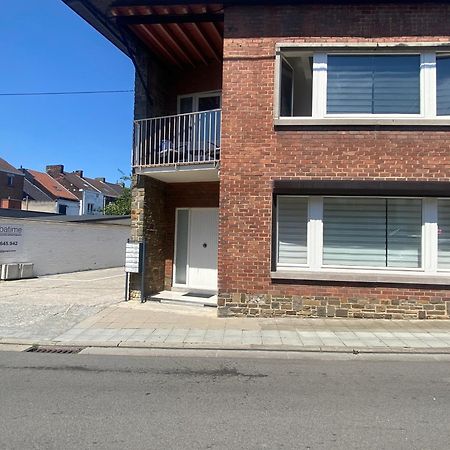 1-E Superbe Appartement Lumineux Charleroi Eksteriør bilde