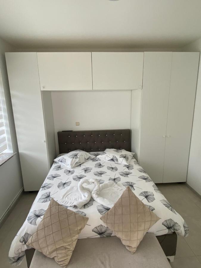 1-E Superbe Appartement Lumineux Charleroi Eksteriør bilde