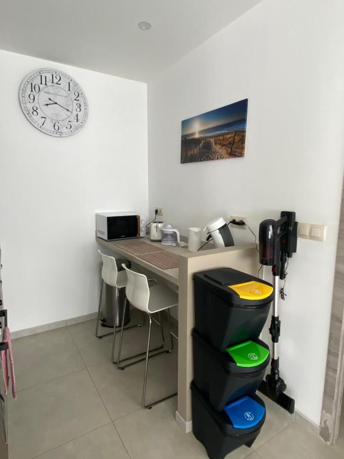1-E Superbe Appartement Lumineux Charleroi Eksteriør bilde