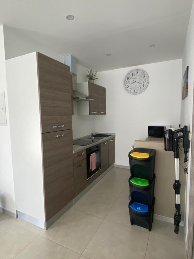 1-E Superbe Appartement Lumineux Charleroi Eksteriør bilde